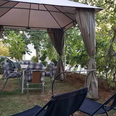Sandra Apartman