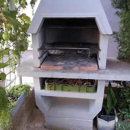 Sandra Apartman